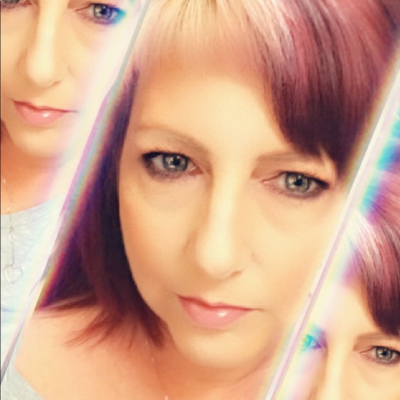 Meet your Posher, Teri - Picture 1 of 1